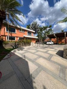 Urbanización La Viña Venta de Casa-Quinta en La Viña, Valencia, Carabobo 2001, Venezuela