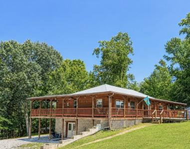 238 Apollo Dr, Bumpus Mills, Tennessee 37028, USA