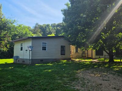 1640 County Road 203, Thayer, Missouri 65791, USA