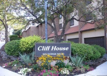 300 Gorge Rd #6, Cliffside Park, New Jersey 07010, USA
