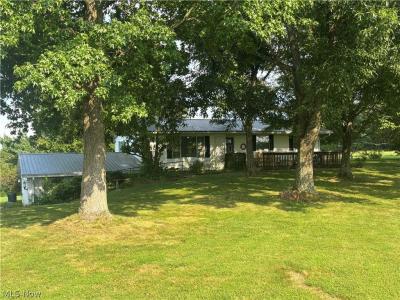 944 Hickman Road, Waterford, Ohio 45786, USA