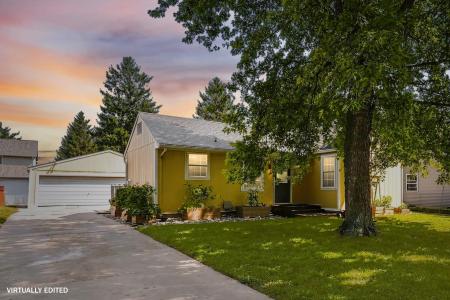 218 Rockwell Avenue, Ames, Iowa 50014, USA