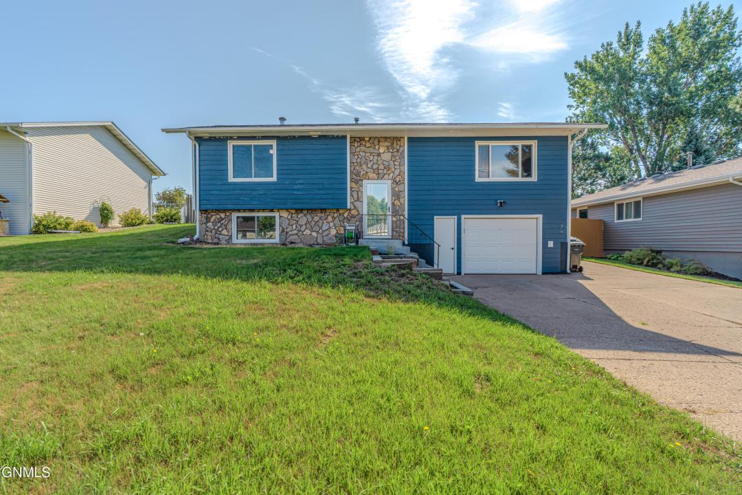 810 3rd Avenue, Mandan, North Dakota 58554, HOA KỲ