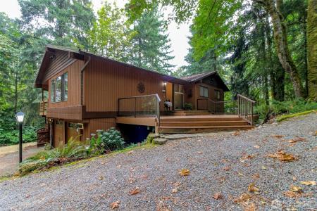 4917 145th Avenue, Bellevue, Washington 98006, USA