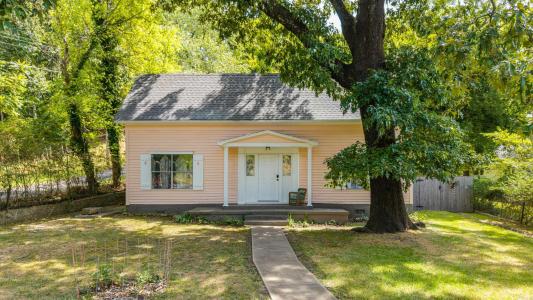402 Pullman Avenue, Hot Springs, Arkansas 71901, USA