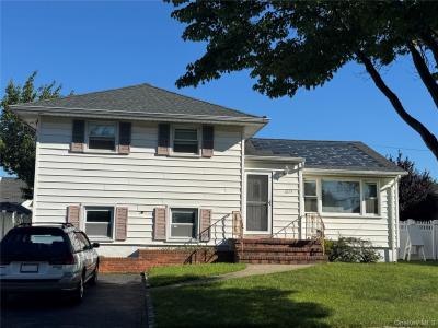 2673 Fisher Lane, Bellmore, New York 11710, USA