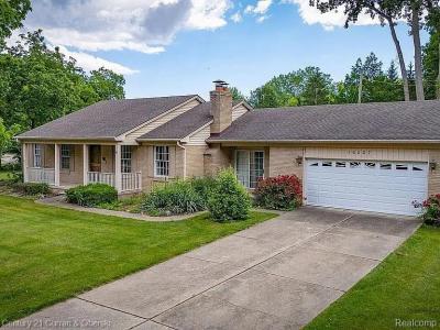 18227 Meridian Road, Grosse Ile Township, Michigan 48138, USA
