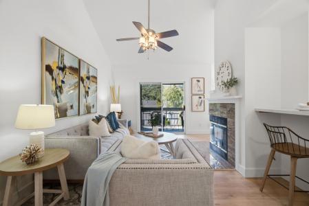 8035 Mountain View Dr Unit B, Pleasanton, California 94588, USA