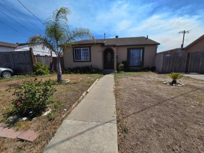 1306 Second Avenue, Salinas, California 93905, USA