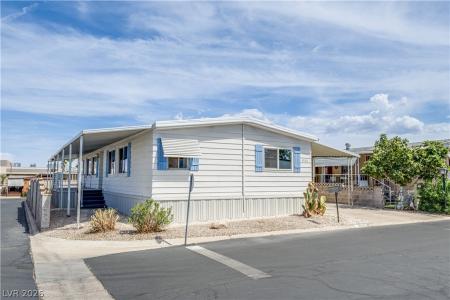 4542 E Royal Club Way, Las Vegas, Nevada 89103, USA