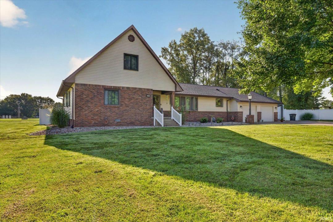 1145 NW 8th Street, Linton, Indiana 47441, USA