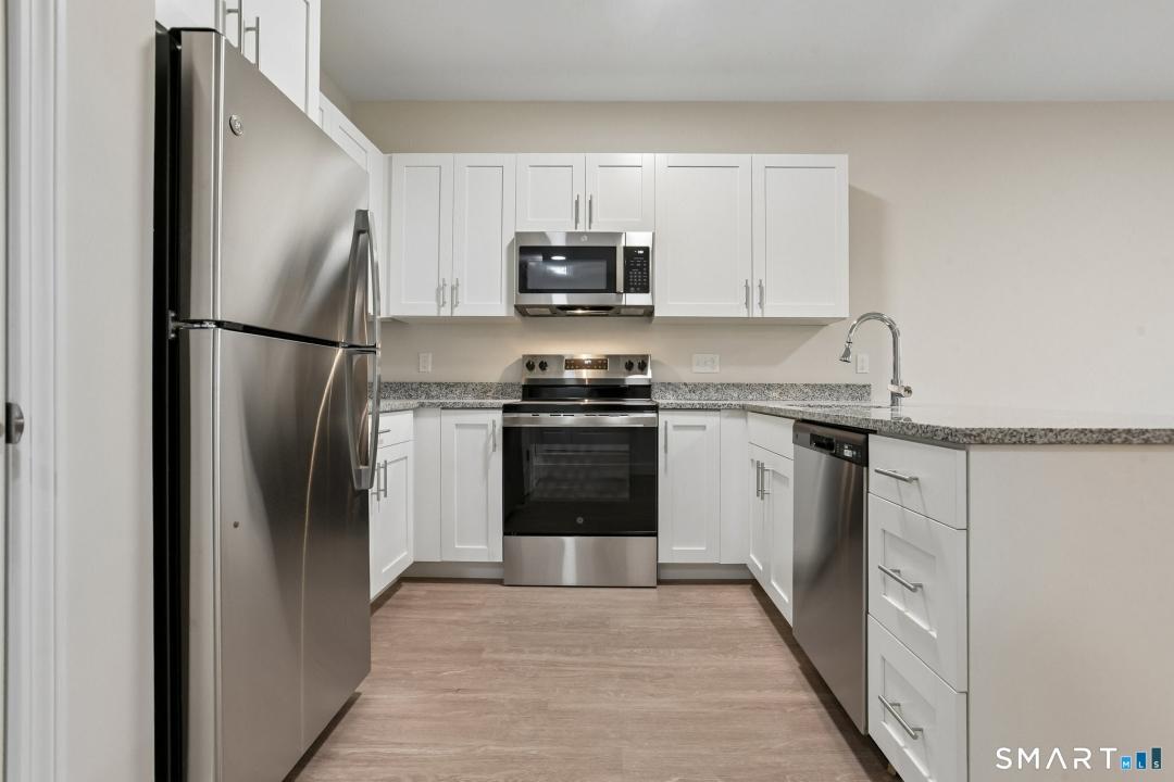 55 Steele Boulevard #303, برلين, كونيتيكت 06037, الولايات المتحدة