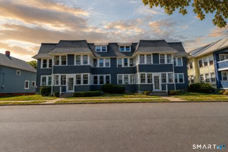 82 Maple Avenue, New London, Connecticut 06320, USA