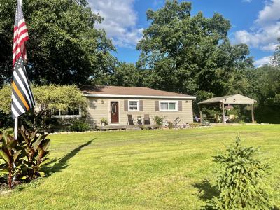 3979 W Bacon Road, Hillsdale, Michigan 49242, États-Unis