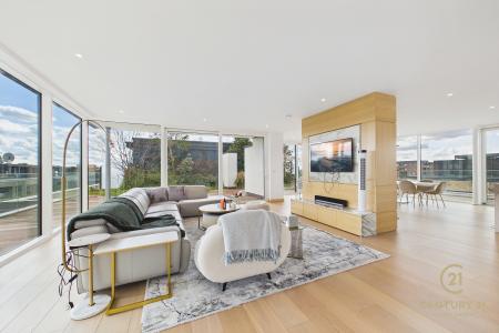 86, 1, Lockgate Road, London, United Kingdom