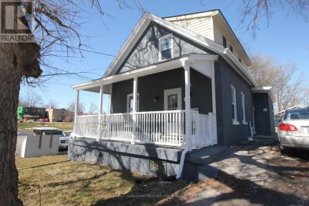12 WESTON STREET, London South (south H), Ontario N6C 1R1, Canada