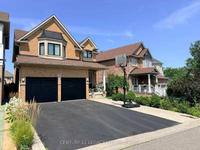 12 ARIA LANE, Brampton, Ontario L6S 6J5, Canada