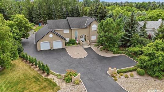 10 RUBY PLACE, Edenwold Rm No.158, Saskatchewan S4L 1A9, Canada