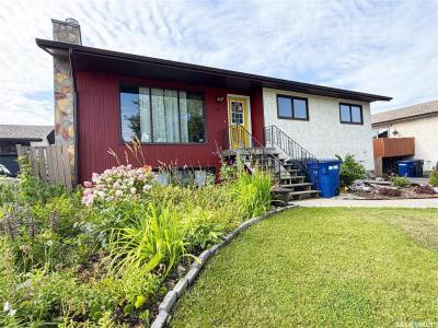 48 DUNFIELD CRESCENT, Meadow Lake, ססקצ'ואן S9X 1C4, קנדה 