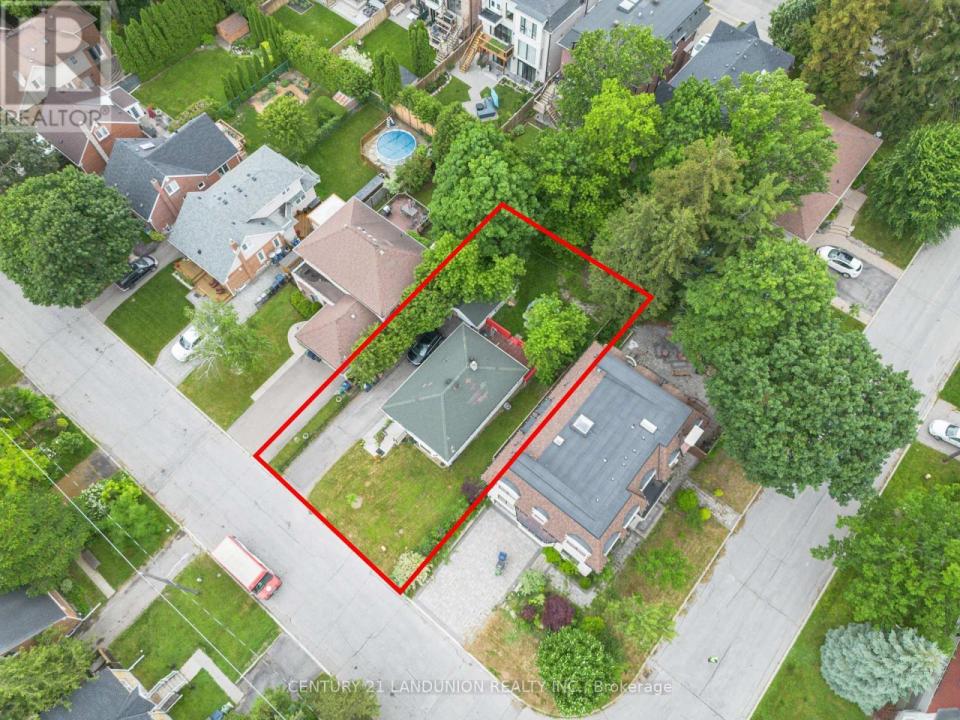 200 ELMHURST AVENUE, Toronto (lansing-westgate), Ontario M2N 1S3, Canadá