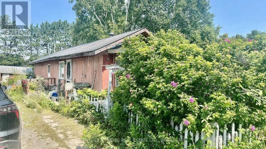 104 ELLISVILLE ROAD, Leeds And The Thousand Islands, Ontario K0H 2N0, Kanada
