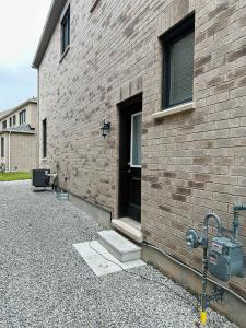 441 BERGAMOT AVENUE, Milton, 安大略省 L9E 1T9, 加拿大