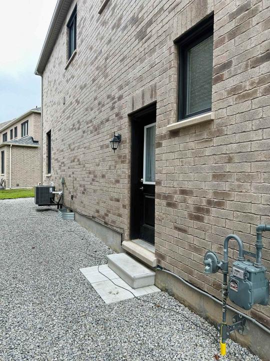 441 BERGAMOT AVENUE, Milton, 安大略省 L9E 1T9, 加拿大