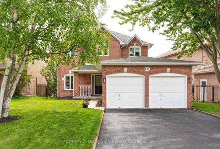 822 SURIN COURT, Newmarket, Ontario L3Y 8R4, Canada