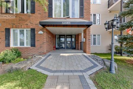 16 SHEFFIELD STREET, Arnprior, Ontario K7S 0A2, Kanada