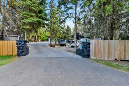 9 CRONQUIST CLOSE, Red Deer, 앨버타주 T4N 1E3, 캐나다