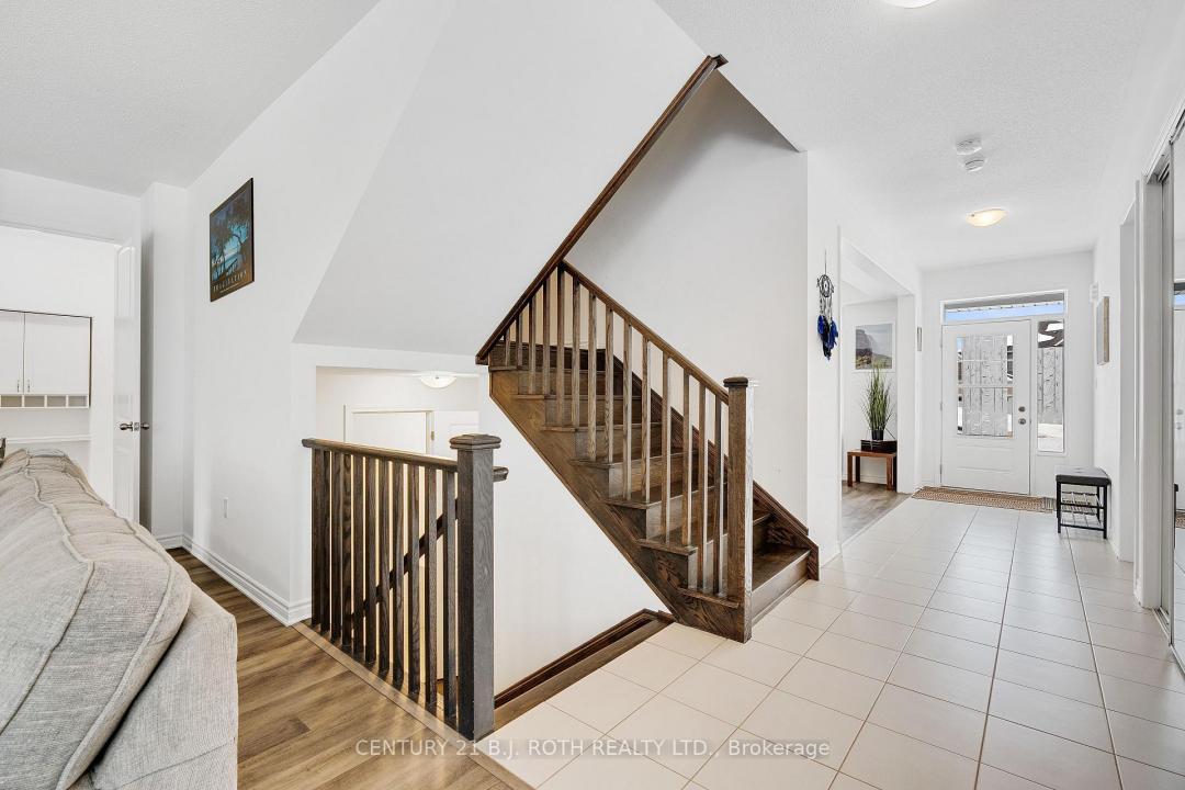 22 DYER CRESCENT, Bracebridge, 安大略省 P1L 0N4, 加拿大