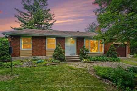 931 KEVIN CRESCENT, Orleans - Cumberland And Area, Ontario K4C 1C5, Kanada