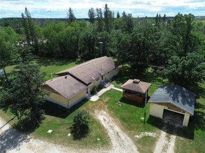 122098 PTH 8 HIGHWAY, Gimli Rm, Manitoba R0C 2R0, Canada