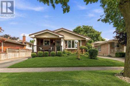 14 ALAYNE CRESCENT, London South (south X), Ontario N6E 2A3, Canada