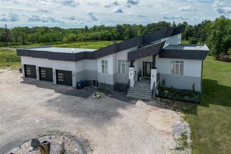 2930 ST MARY'S ROAD, Winnipeg, Manitoba R2N 4A6, Canada