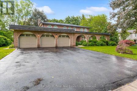1482 CAULDER DRIVE, Oakville (mo Morrison), Ontario L6J 5S9, Kanada