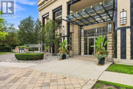 18 KENASTON GARDENS, Toronto (bayview Village), أونتاريو M2K 3C7, كندا 
