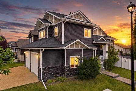 191 MORRIS COURT, Blackfalds, Alberta T4M 0B2, Canada
