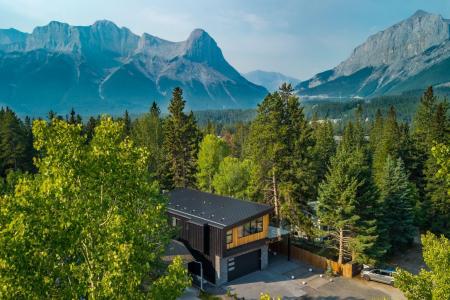 845 14TH STREET, Canmore, Alberta T1W 1W7, Canada