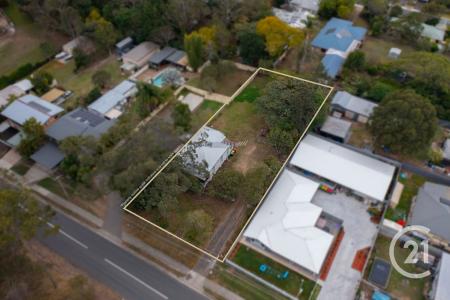 24 Charlotte Street, Blackstone, QLD 4304, Australia