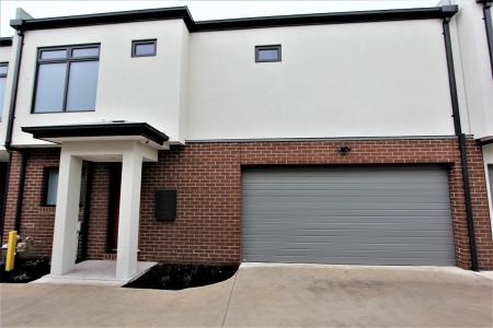 4 Glacier Place, Springvale, VIC 3171, Australia