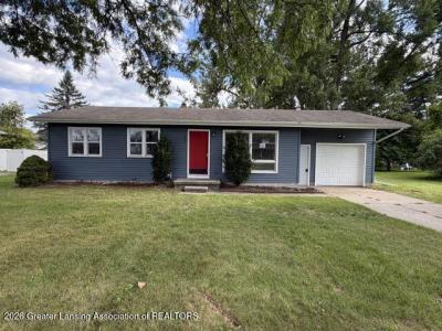3717 Starlight Lane, Lansing, Michigan 48911, USA