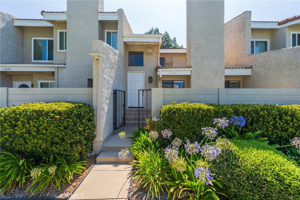 5694 E Los Angeles, Simi Valley, Californie 93063, États-Unis
