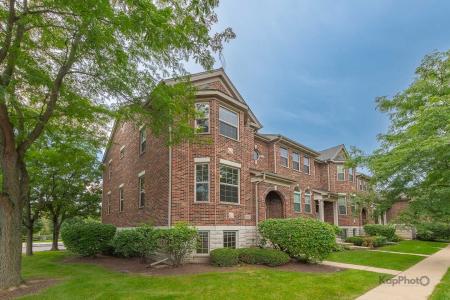 27W708 N Meadowview Drive, Winfield, Illinois 60190, USA