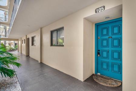 5190 Las Verdes Circle #105, Delray Beach, Floryda 33484, USA
