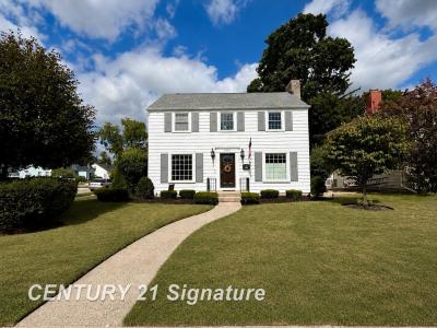 2520 Adams, Saginaw, Michigan 48602, USA