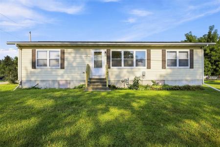 100 Clinton St, Palo, Iowa 52324, USA