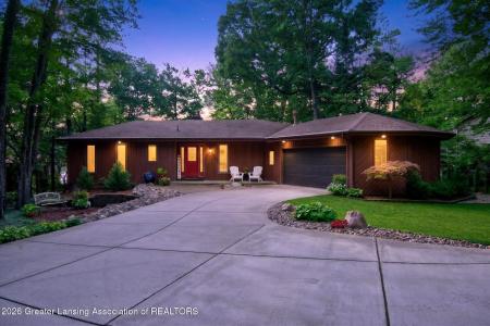 705 W Geneva Drive, Dewitt, Michigan 48820, USA