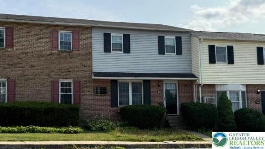5758 Greens Drive, Lower Macungie Twp, Pennsylvania 18106, USA