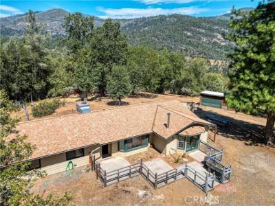 43696 Whispering Pines Drive, Oakh, California 93644, USA